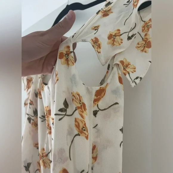 Reformation floral dress - Picture 3 of 9